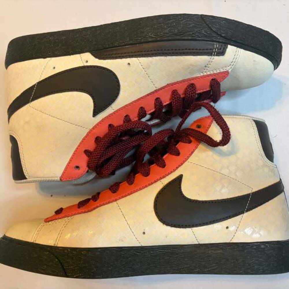 Buy Nike W'S Blazer‎ High - 317808 121